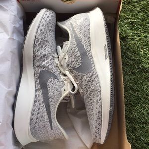 Brand new in box Nike air zoom pegasus shoe